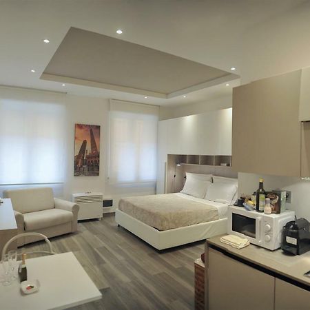 Andrea Luxury Apartments Strada Maggiore Studio 1 Bologna Luaran gambar