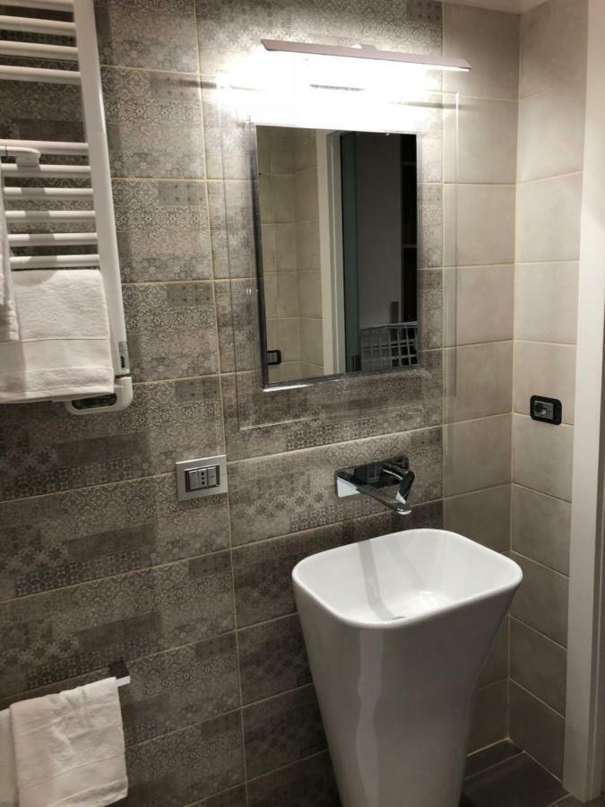 Andrea Luxury Apartments Strada Maggiore Studio 1 Bologna Luaran gambar