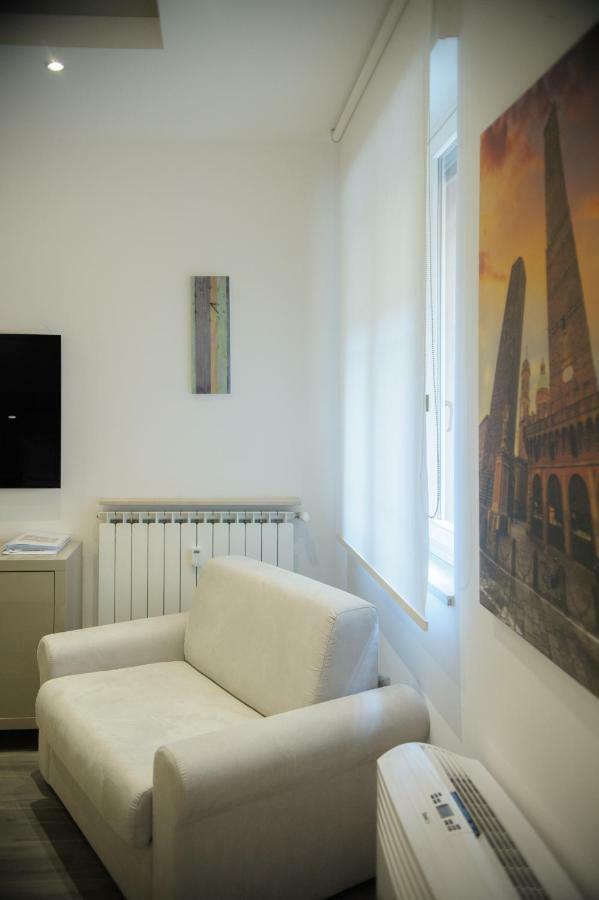 Andrea Luxury Apartments Strada Maggiore Studio 1 Bologna Luaran gambar