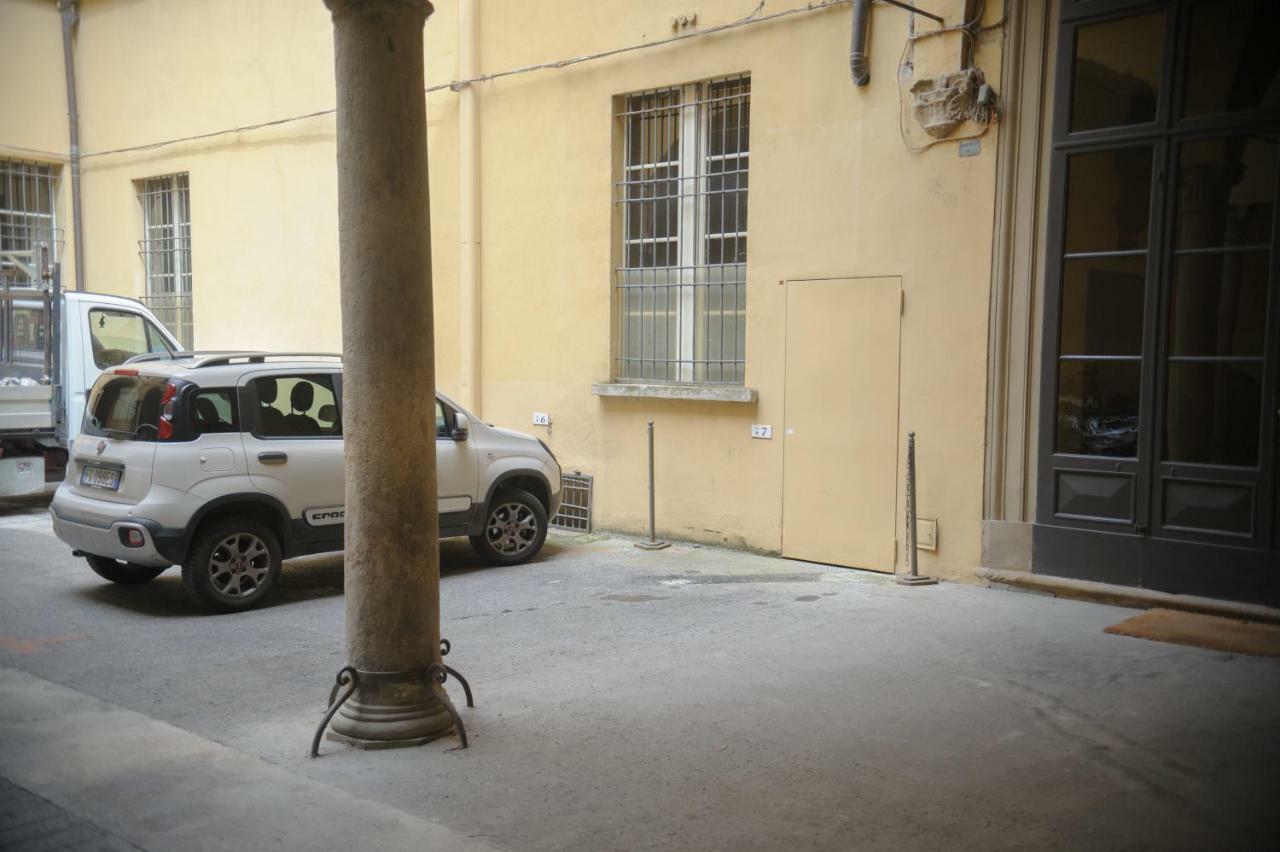 Andrea Luxury Apartments Strada Maggiore Studio 1 Bologna Luaran gambar